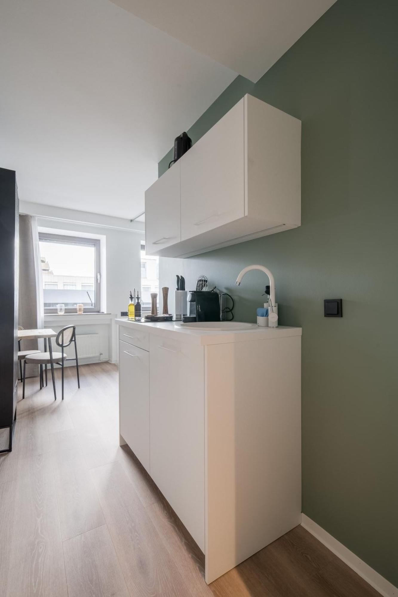 Limehome Saarbruecken Berliner Promenade Kamer foto